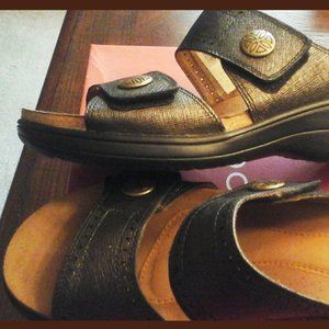Rockport Cobb Hill Maisy 2 Band Sandal